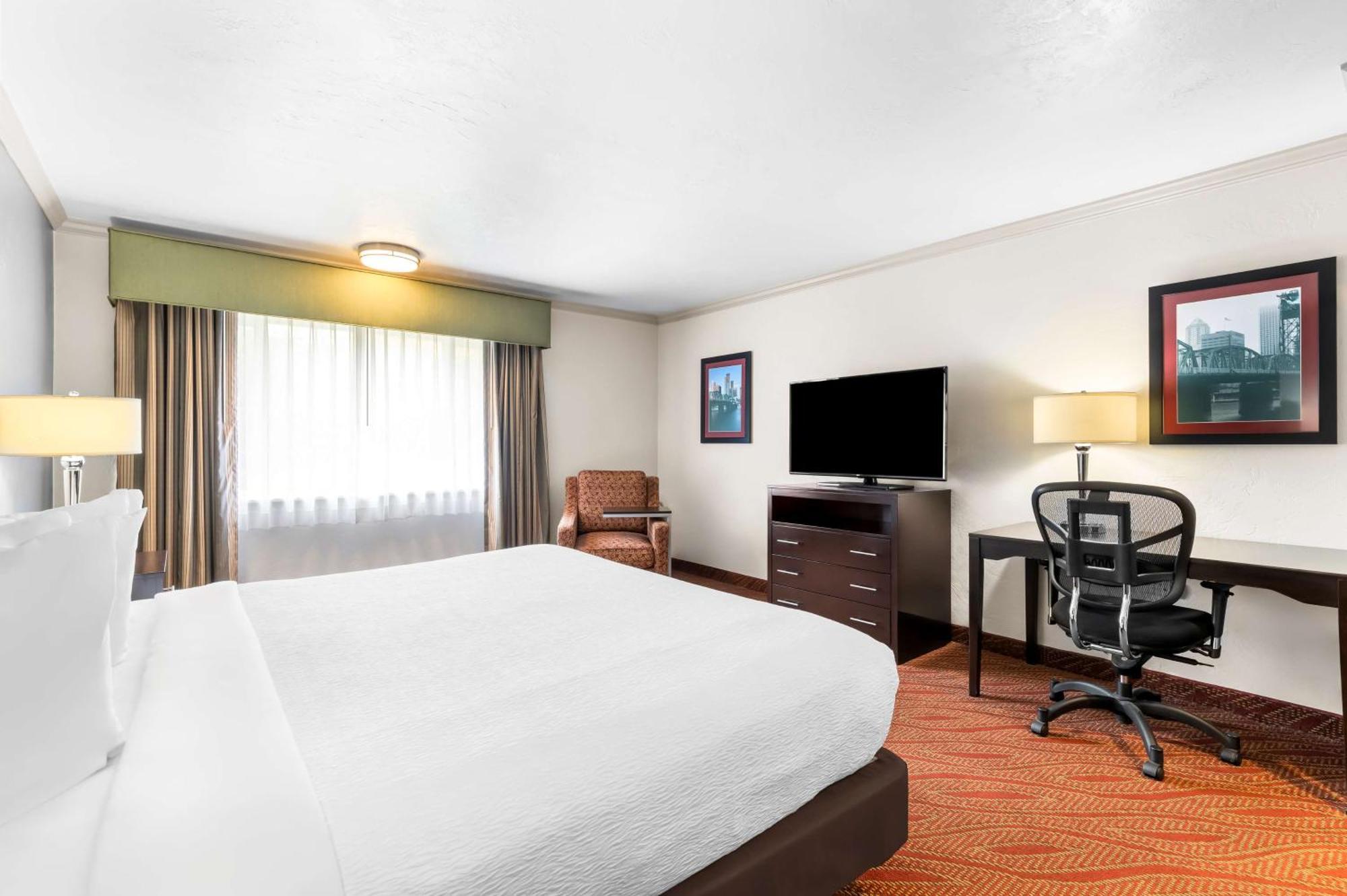 ווילסונוויל Best Western Plus Parkway Inn מראה חיצוני תמונה
